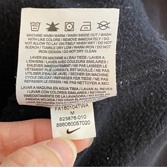 Nike hoodie sweatshirt, size Medium - Picture 7 of 7